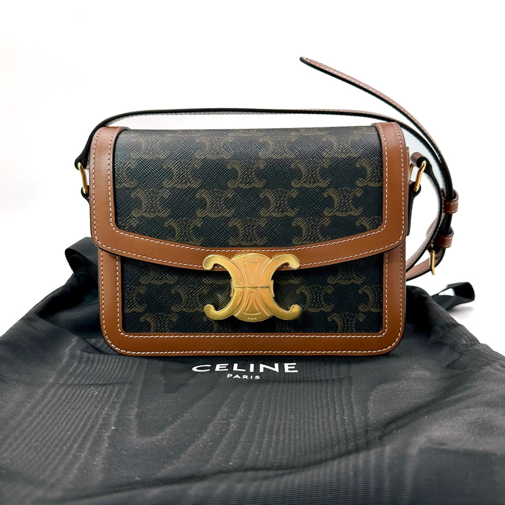 Céline Teen Triomphe Bag In Triomphe Canvas and Calfskin - Gemaee  UAE