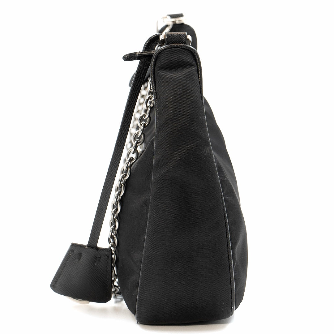 Prada Re-Edition 2005 Black Re-Nylon Shoulder Bag with Saffiano Leather Trim and Detachable Pouch - Gemaee  UAE