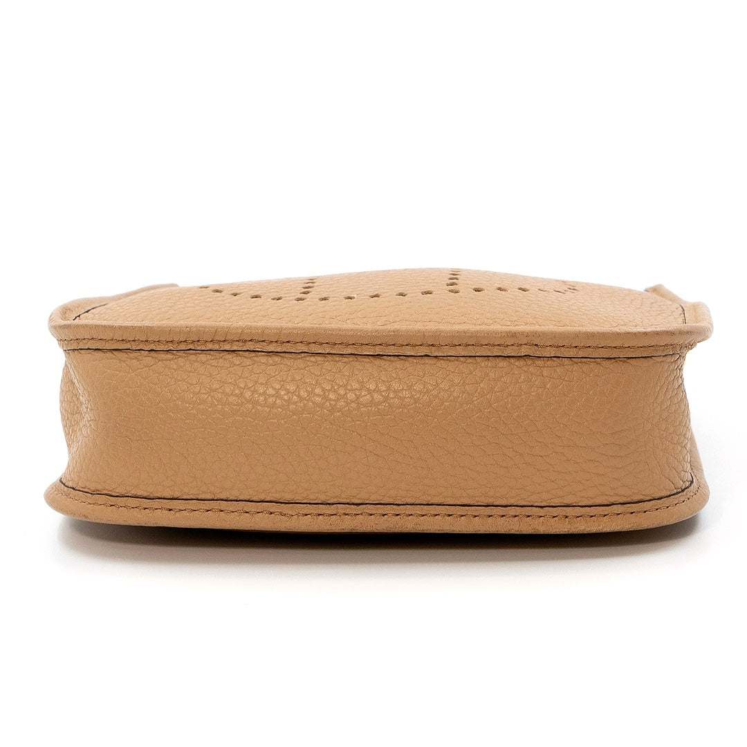 Hermès Evelyne TPM 16 Chai Taurillon Clemence with Gold Hardware - Gemaee  UAE