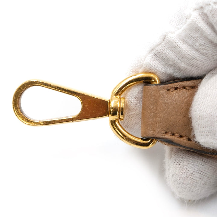 Hermès Evelyne TPM 16 Chai Taurillon Clemence with Gold Hardware - Gemaee  UAE