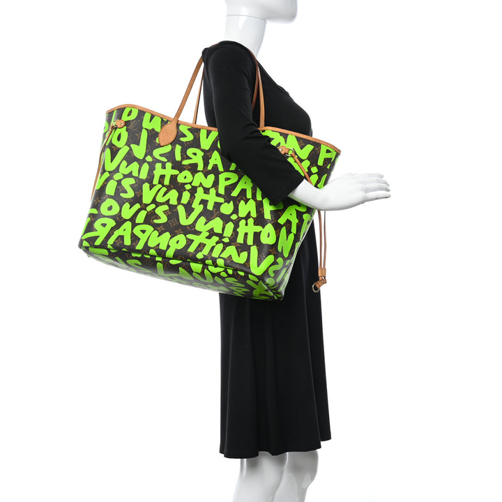 Louis Vuitton Monogram Graffiti Neverfull GM Tote Bag in Green Canvas - Gemaee  UAE