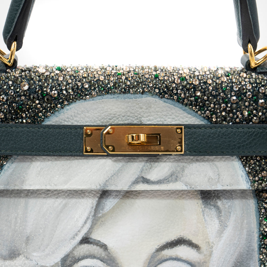 Hermès Kelly 28 Vert Cyprès Veau Togo Leather Bag with Gold Hardware with Hand Paint design
