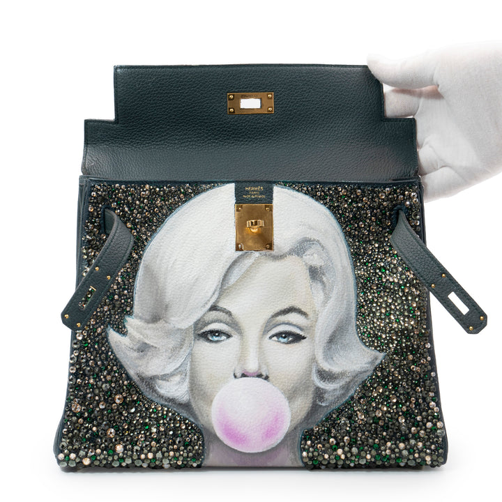 Hermès Kelly 28 Vert Cyprès Veau Togo Leather Bag with Gold Hardware with Hand Paint design