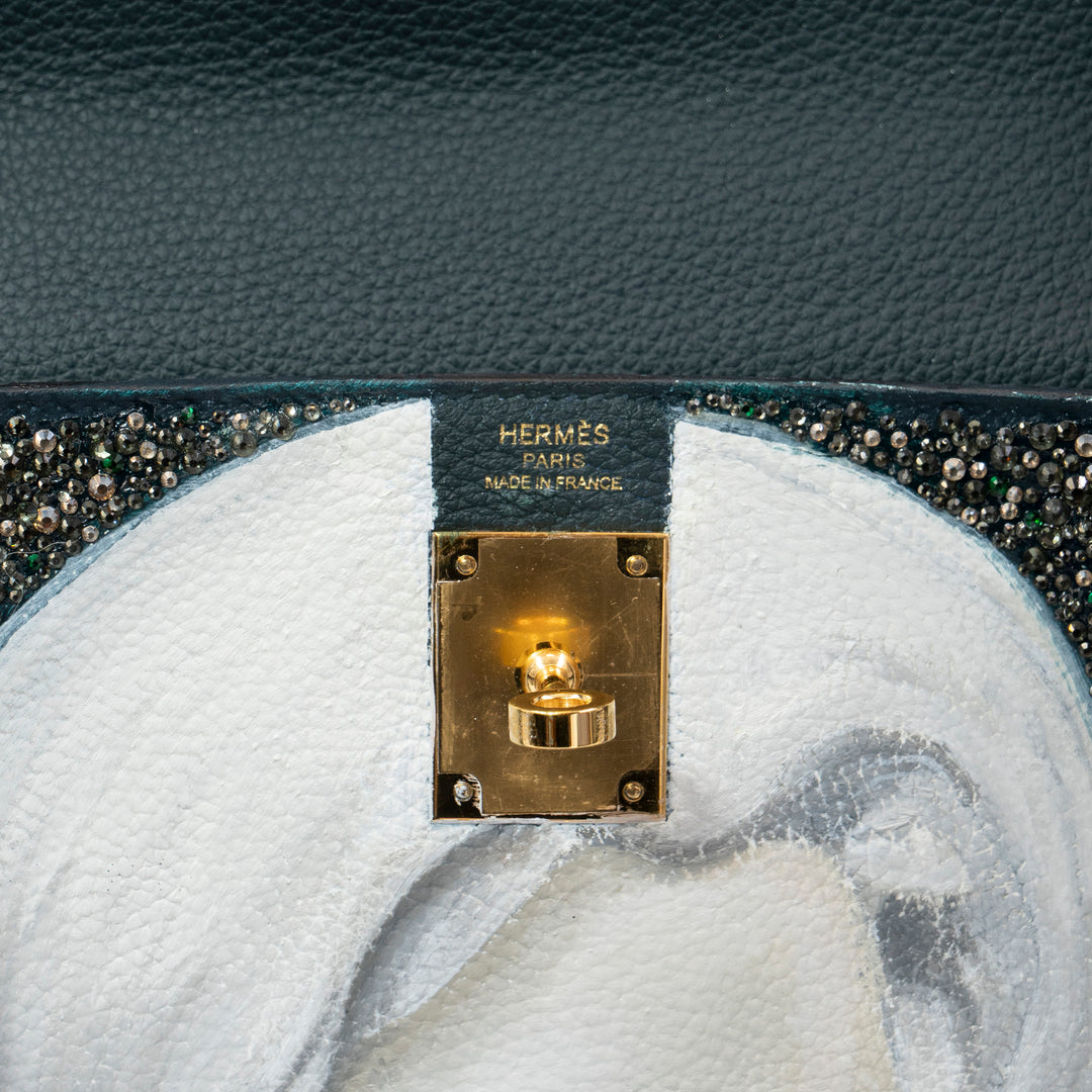 Hermès Kelly 28 Vert Cyprès Veau Togo Leather Bag with Gold Hardware with Hand Paint design