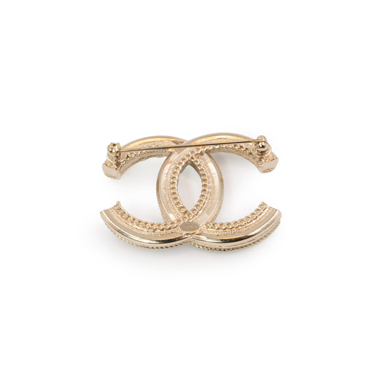 Chanel Pearl and Crystal CC Logo Brooch in Gold Tone Metal