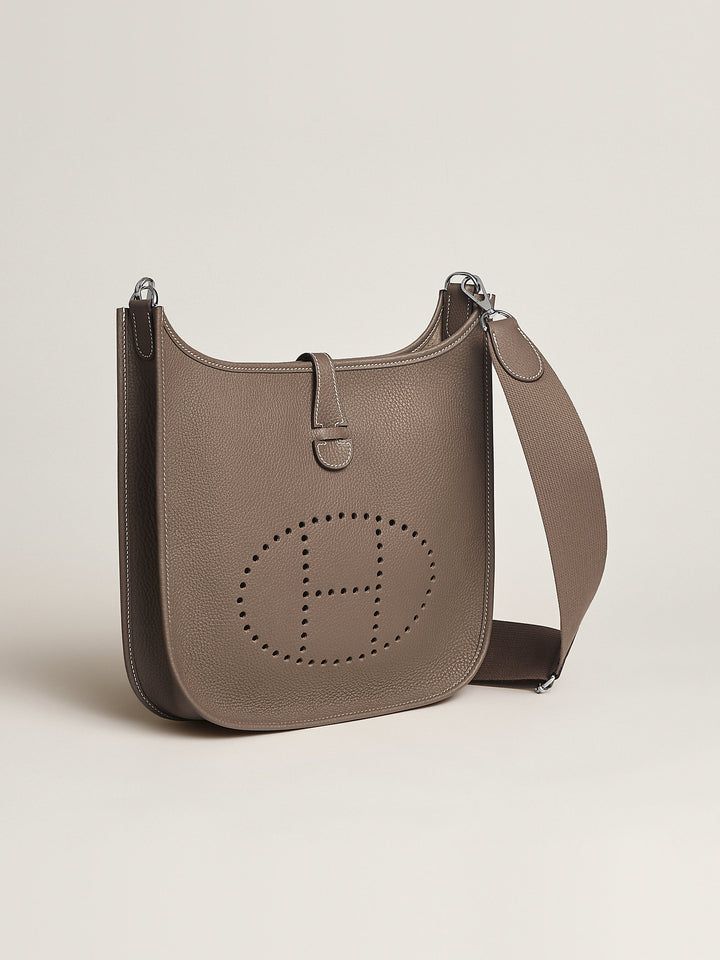 Hermès Evelyne III 29 Shoulder Bag in Étoupe Taurillon Clémence Leather with Palladium Hardware - Gemaee  UAE