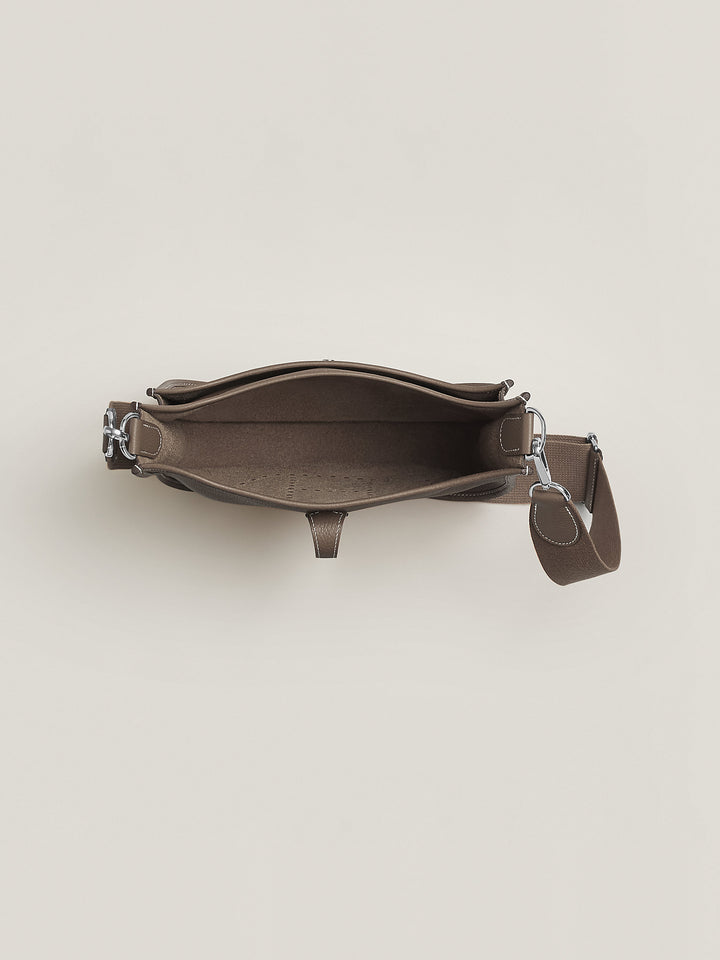 Hermès Evelyne III 29 Shoulder Bag in Étoupe Taurillon Clémence Leather with Palladium Hardware - Gemaee  UAE