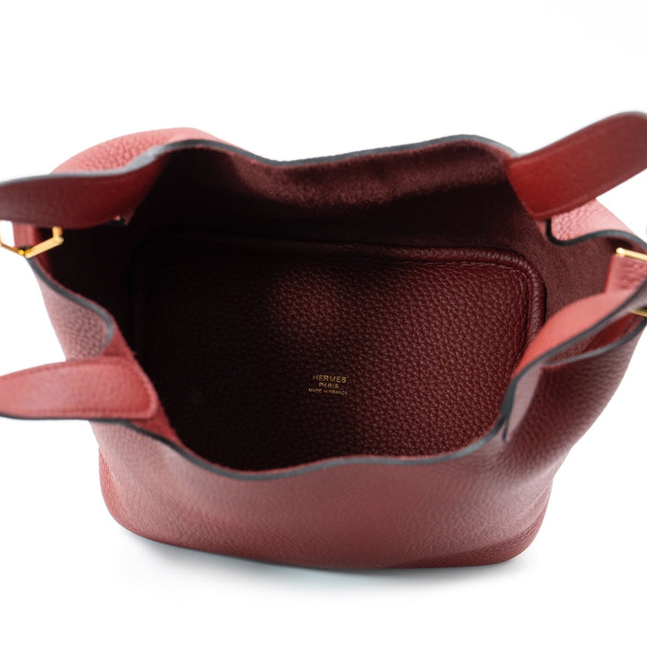 Hermès Picotin Lock 18 Taurillon Clemence Leather in Rouge H
