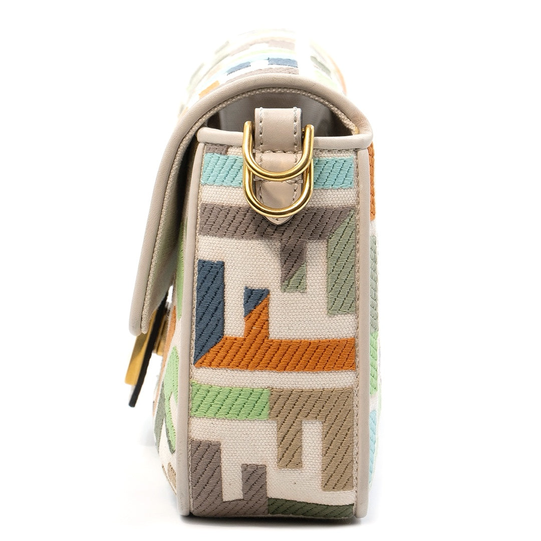 Fendi Baguette Bag in Multicolor Fabric