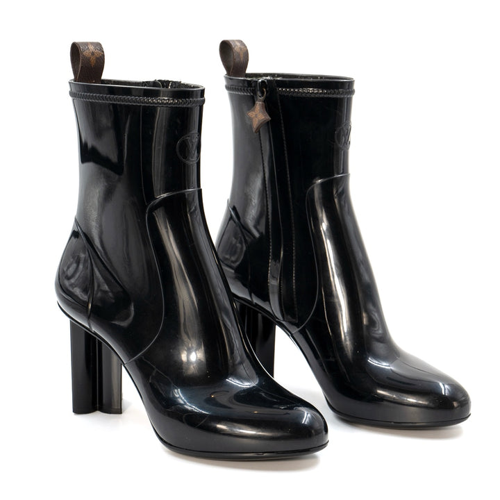 Louis Vuitton Silhouette Line Ankle Boots in black rubber with a monogram flower-shaped heel