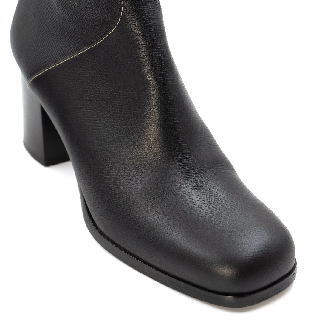 Hermès Saint Germain ankle boots in black calfskin leather
