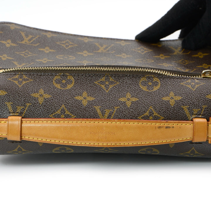 Louis Vuitton Pochette Metis Handbag