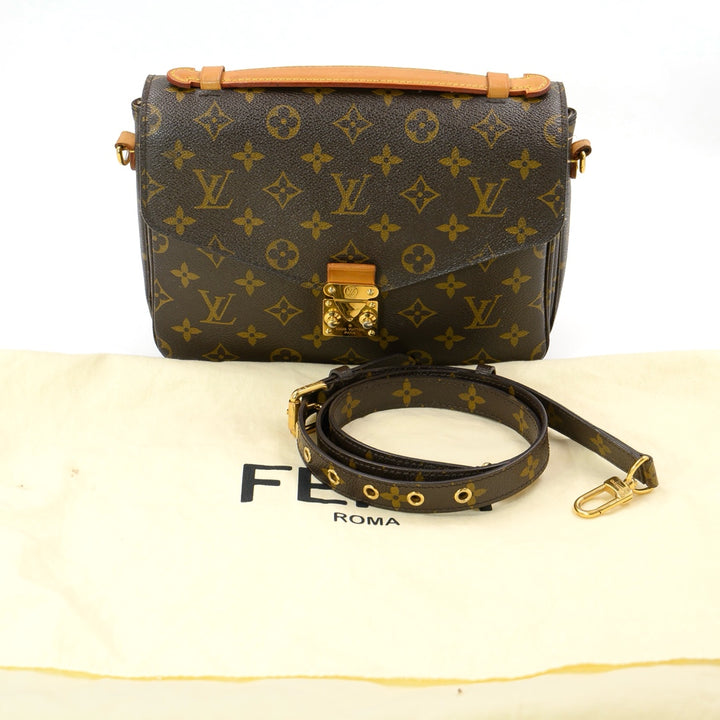 Louis Vuitton Pochette Metis Handbag