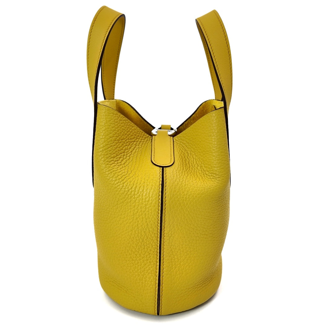 Hermès In The Loop Seau 18 Bucket Bag in Taurillon Clemence Leather