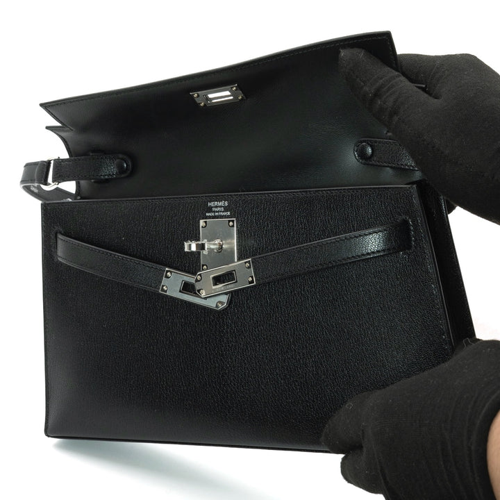 Hermès Kelly Élan Handbag Noir Chevre Chamikila Leather Palladium Hardware - Gemaee  UAE