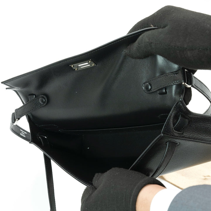 Hermès Kelly Élan Handbag Noir Chevre Chamikila Leather Palladium Hardware - Gemaee  UAE