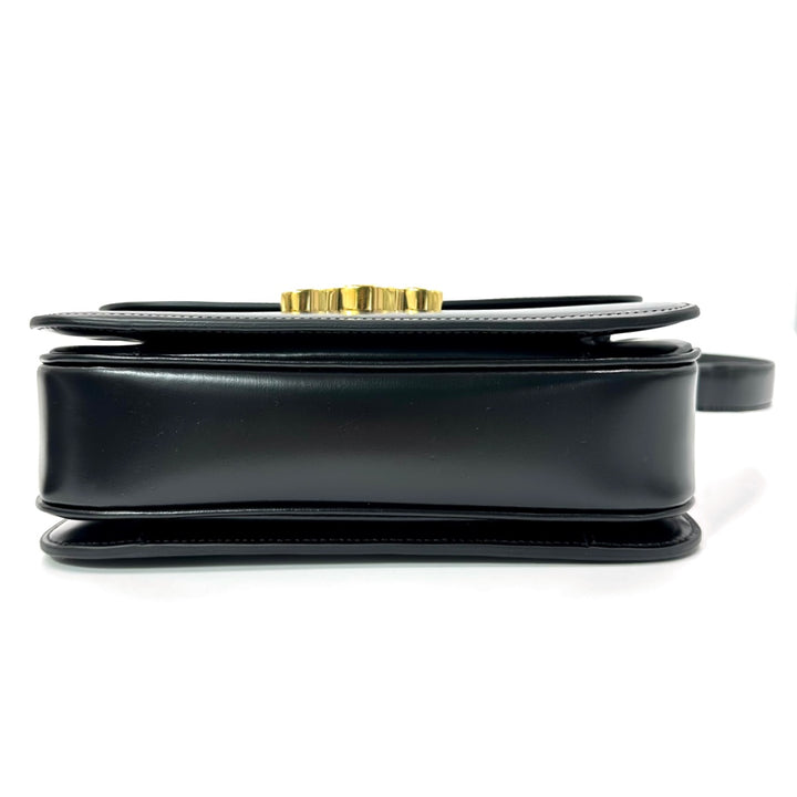 Céline Classique Sized Triomphe Bag in Shiny Calfskin Leather with Gold Hardware