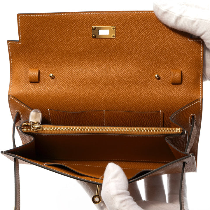 Hermès Kelly To Go 20 Epsom Calfskin Leather in Toffee with Gold Hardware