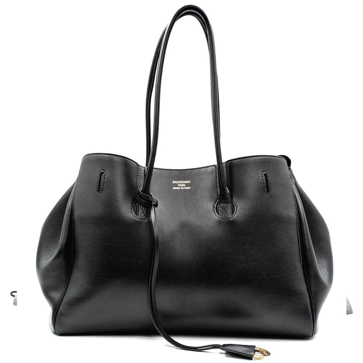 Balenciaga Bel Air Medium Carry All Bag - Gemaee  UAE