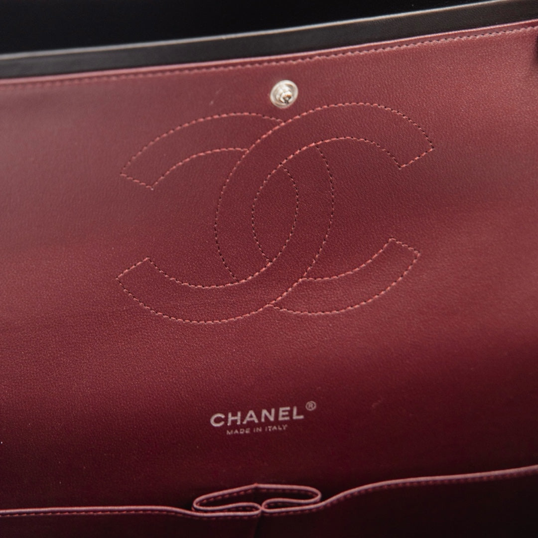 Chanel Black Quilted Lambskin Leather Classic Maxi Double Flap Bag - Gemaee  UAE