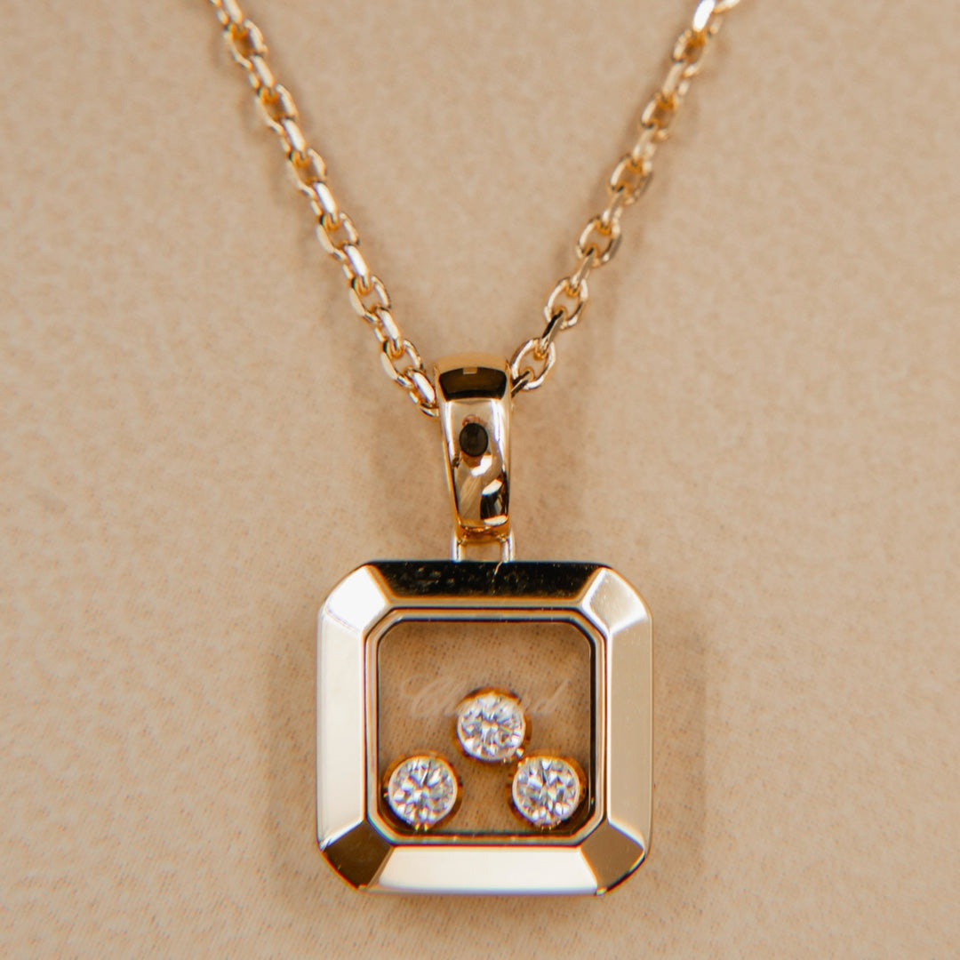 Chopard Happy Diamonds Icons Pendant with Moving Diamonds in 18K Gold - Gemaee  UAE