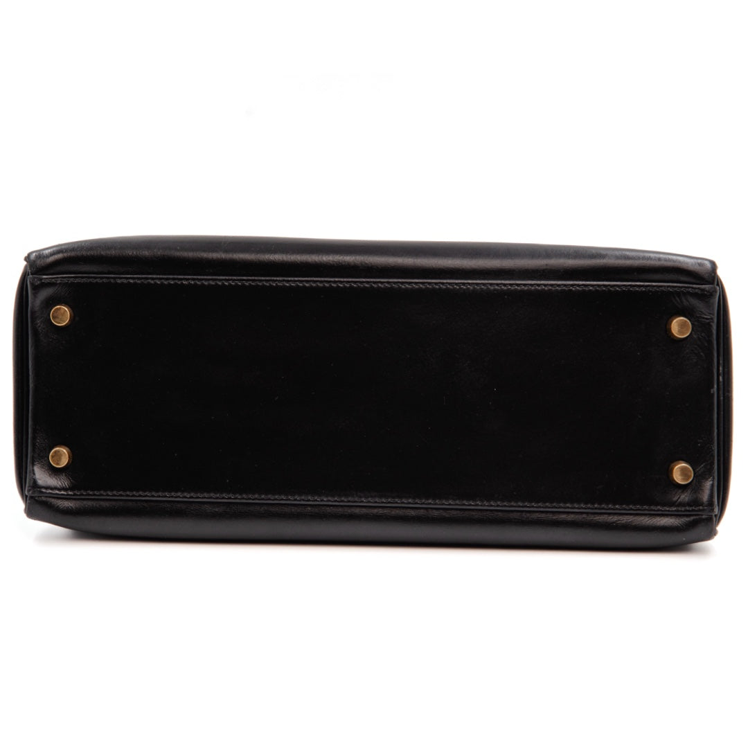 Hermès Kelly 32 Bag in Black Box Calfskin Leather with Gold Hardware - Gemaee  UAE
