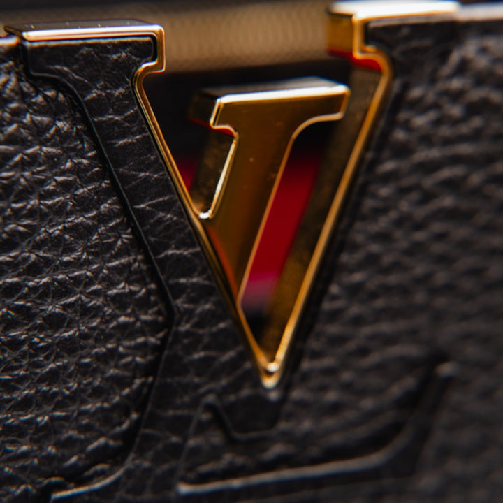 Louis Vuitton Capucines MM Black Taurillon Leather Iconic Top Handle Bag - Gemaee  UAE