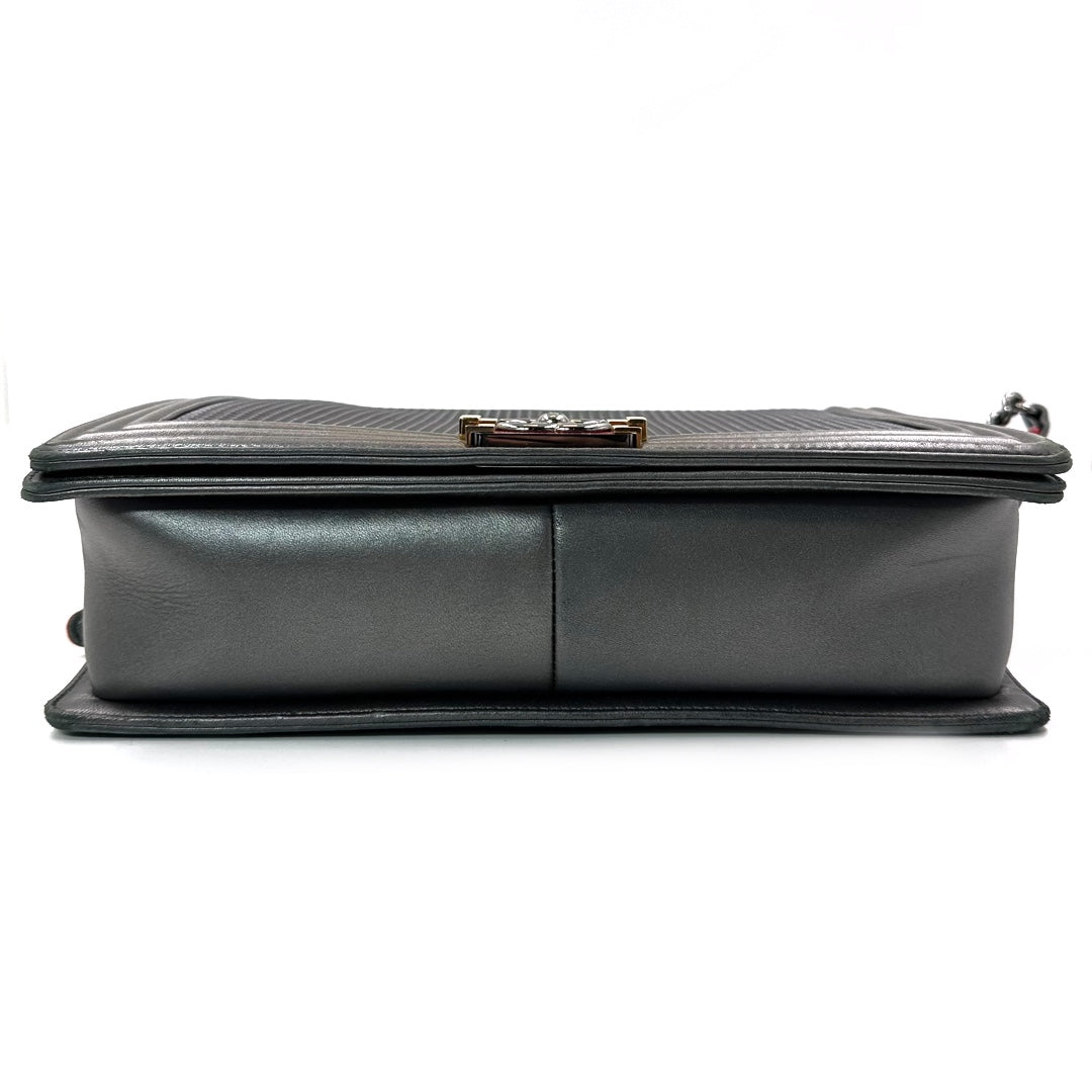 Chanel Large Boy Flap Bag in Grey Cube-Embossed Leather - Gemaee  UAE