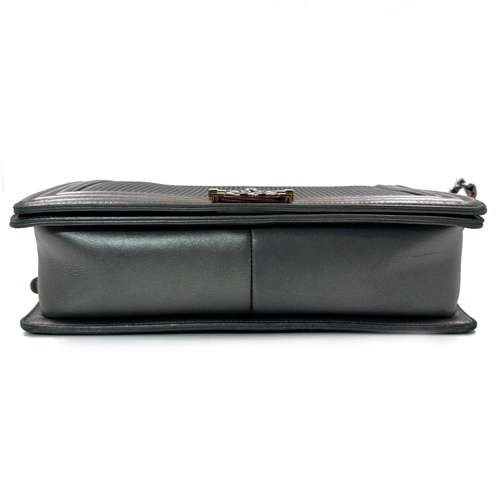Chanel Large Boy Flap Bag in Grey Cube-Embossed Leather - Gemaee  UAE