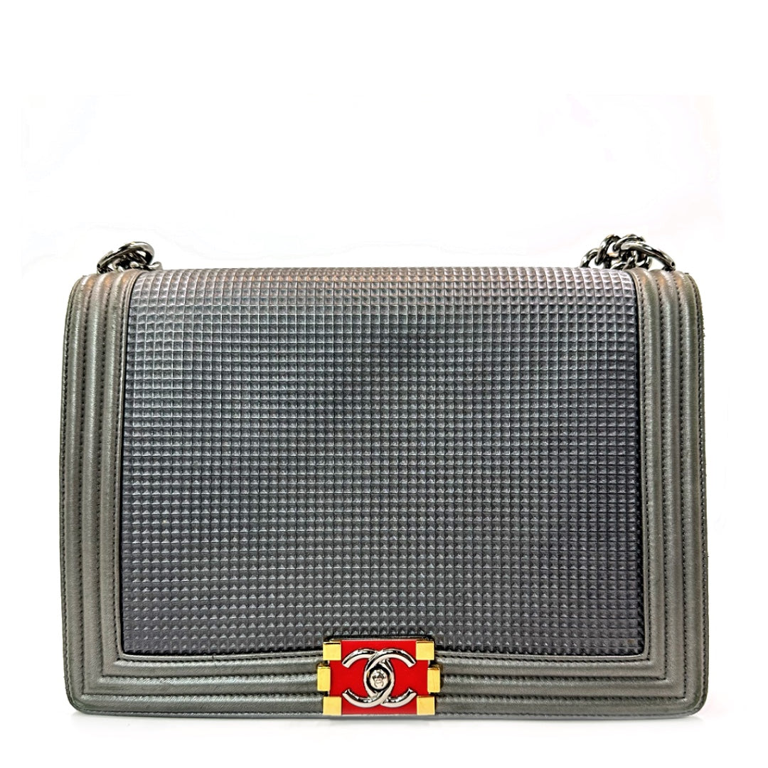 Chanel Large Boy Flap Bag in Grey Cube-Embossed Leather - Gemaee  UAE