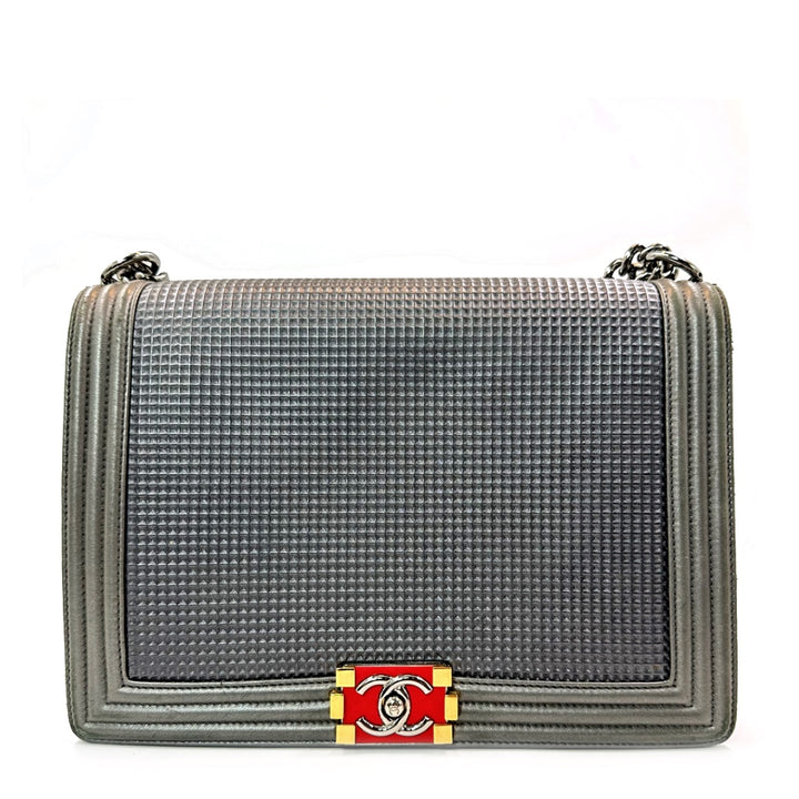 Chanel Large Boy Flap Bag in Grey Cube-Embossed Leather - Gemaee  UAE