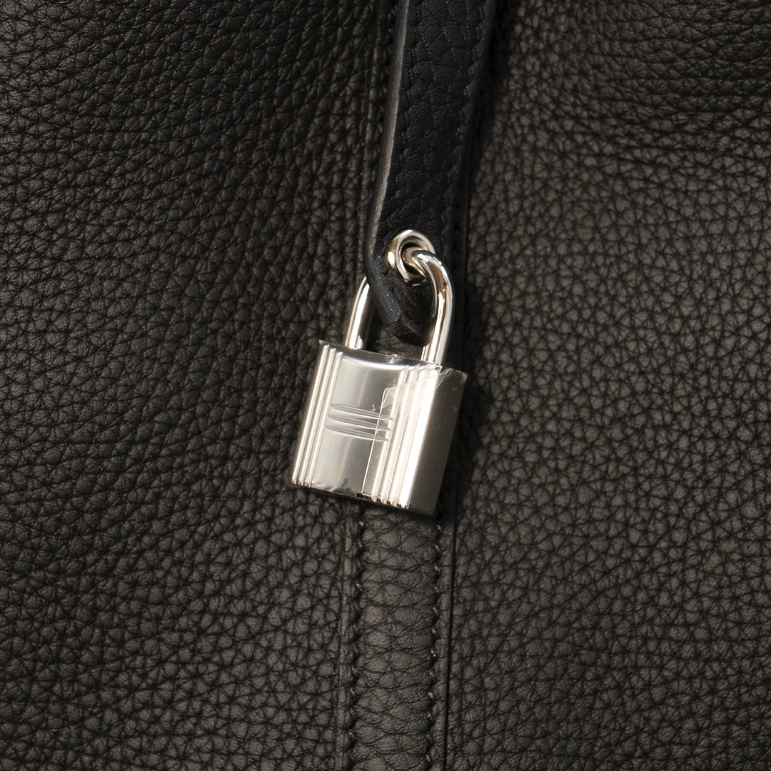 Hermès Picotin Lock 22 Bag in Taurillon Clemence Leather  Noir (Black)