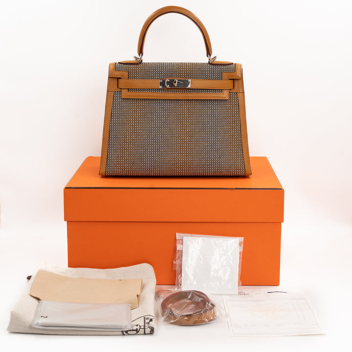 Hermès Kelly Sellier 28 Toile Quadrille & Sesame Swift Leather Bag in Noir/Blanc with Palladium Hardware