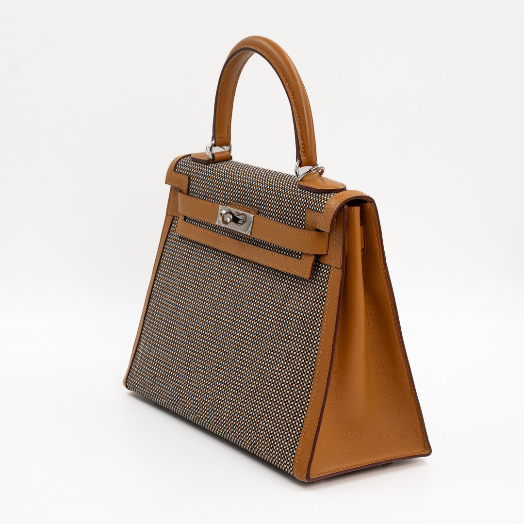 Hermès Kelly Sellier 28 Toile Quadrille & Sesame Swift Leather Bag in Noir/Blanc with Palladium Hardware