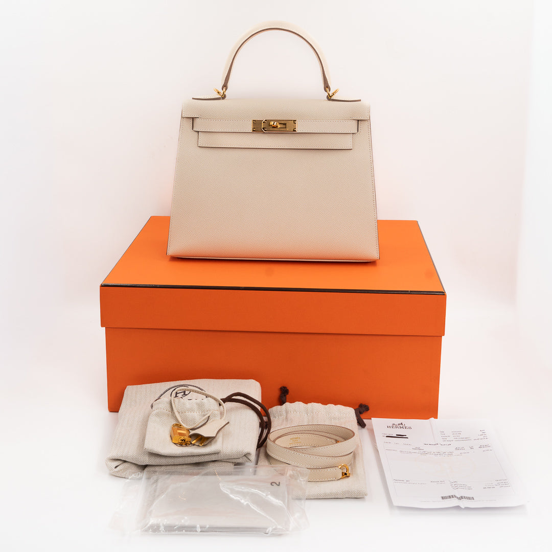 Hermès Kelly Sellier 28 Epsom Leather Bag in Craie with Gold Hardware