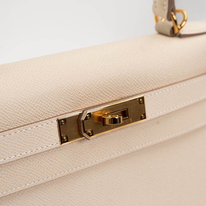 Hermès Kelly Sellier 28 Epsom Leather Bag in Craie with Gold Hardware
