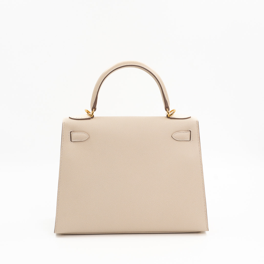 Hermès Kelly Sellier 28 Epsom Leather Bag in Craie with Gold Hardware