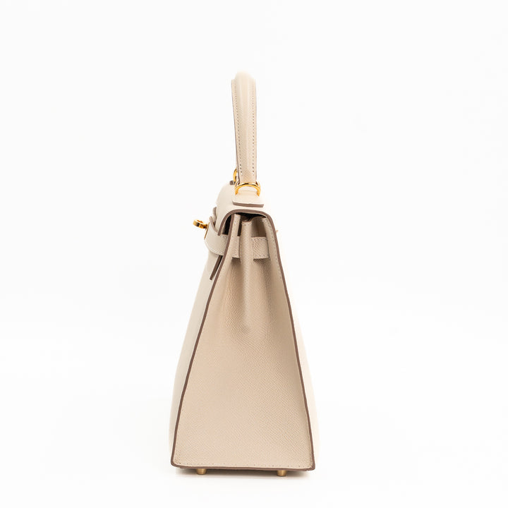 Hermès Kelly Sellier 28 Epsom Leather Bag in Craie with Gold Hardware