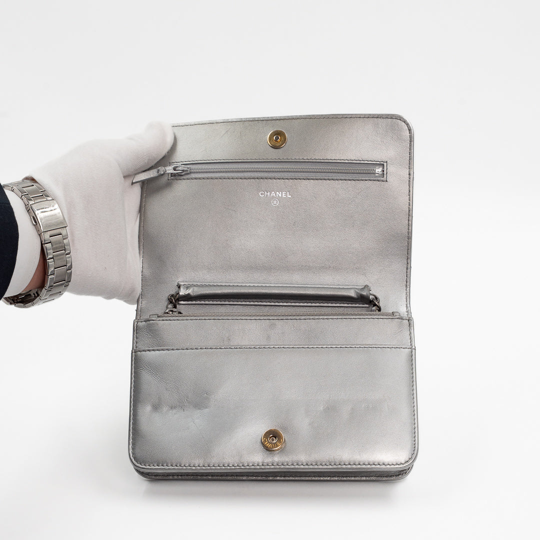 Chanel Metallic Silver Quilted Aged Calfskin Gabrielle Wallet on Chain Ruthenium Hardware