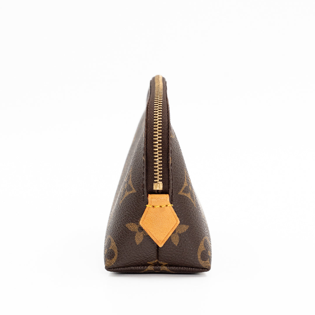 Louis Vuitton Cosmetic Pouch in Monogram Canvas