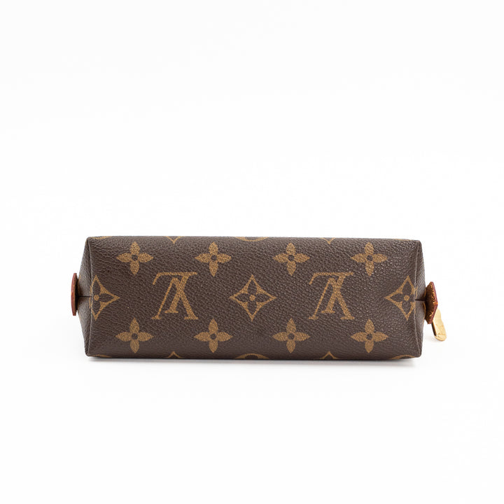 Louis Vuitton Cosmetic Pouch in Monogram Canvas