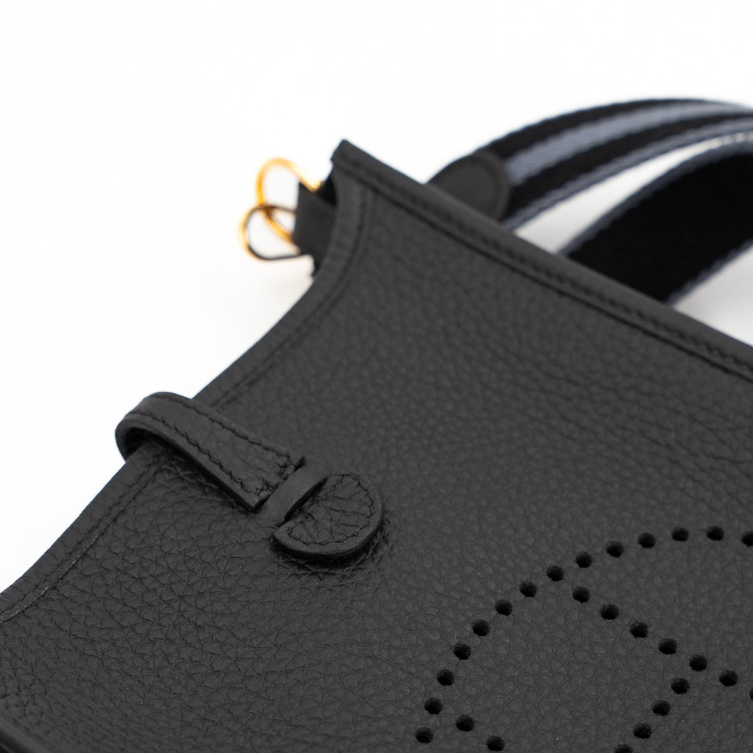 Hermès Evelyne 16 Amazone Taurillon Clemence Leather Bag in Noir with Noir/Gris Fumée Amazone Strap and Gold Hardware