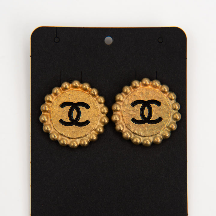 Chanel Vintage Round CC Logo Clip On Earrings in Gold Tone Metal