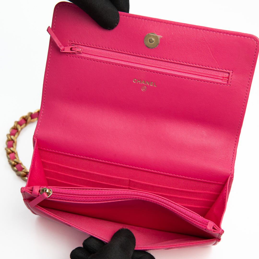Chanel 19 Wallet on Chain in Pink Quilted Lambskin Leather with Mixed Gold Silver and Ruthenium Tone Hardware