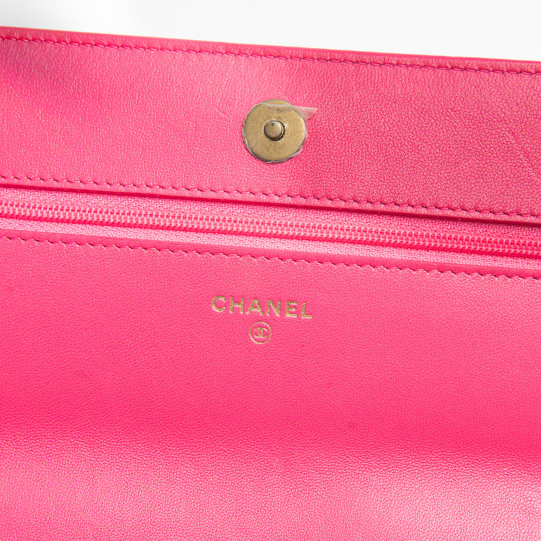 Chanel 19 Wallet on Chain in Pink Quilted Lambskin Leather with Mixed Gold Silver and Ruthenium Tone Hardware
