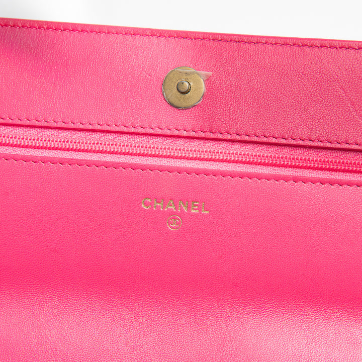 Chanel 19 Wallet on Chain in Pink Quilted Lambskin Leather with Mixed Gold Silver and Ruthenium Tone Hardware