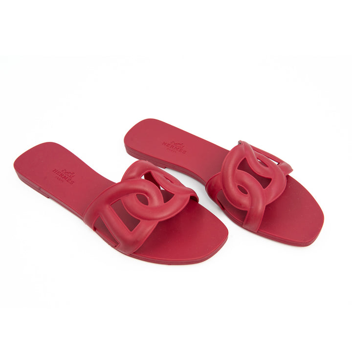 Hermès Aloha Sandals in Rose Baie Rubber