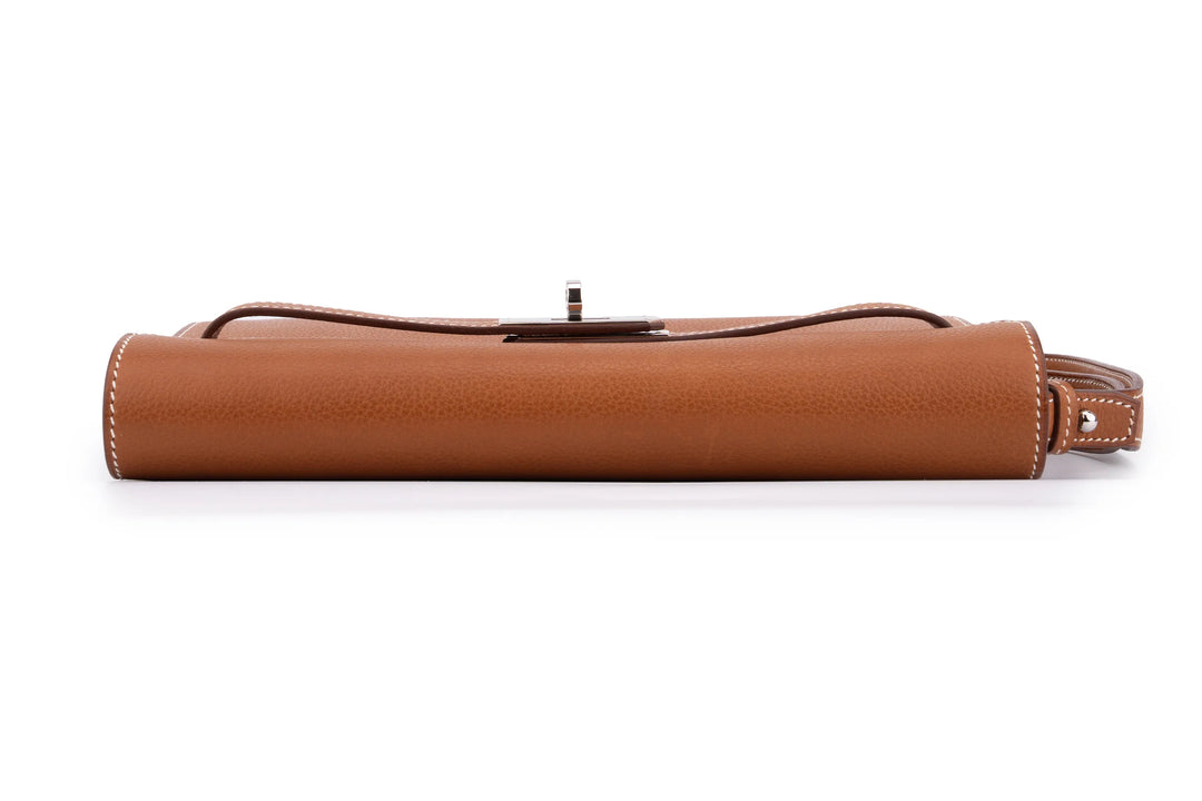 Hermès Kelly Dépêches 25 Pouch in Gold Barénia Calfskin with Palladium Hardware
