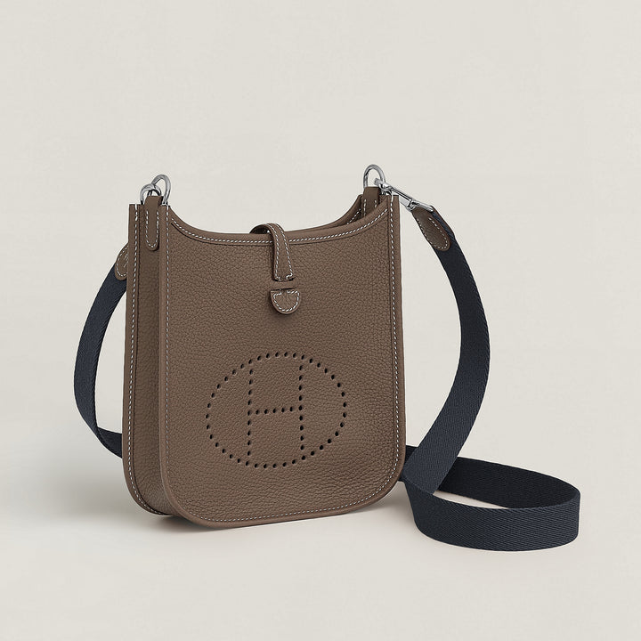 Hermès Evelyne 16 Amazone Crossbody Bag in Étoupe with Blue Indigo Strap
