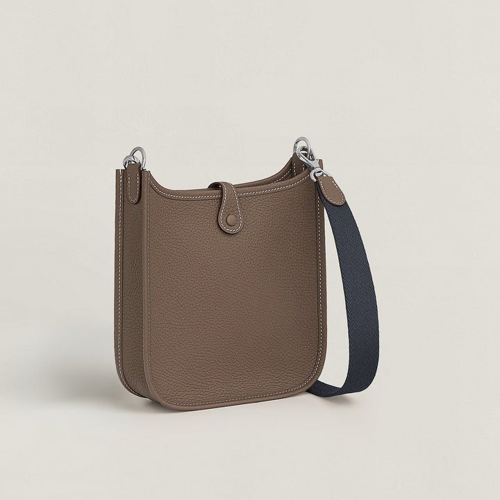 Hermès Evelyne 16 Amazone Crossbody Bag in Étoupe with Blue Indigo Strap